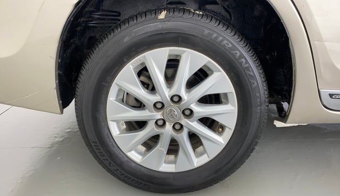2017 Toyota Corolla Altis G AT, Petrol, Automatic, 75,836 km, Right Rear Wheel