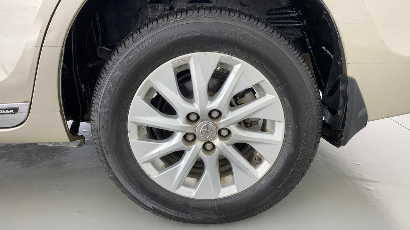 2017 Toyota Corolla Altis G AT, Petrol, Automatic, 75,836 km, Left Rear Wheel