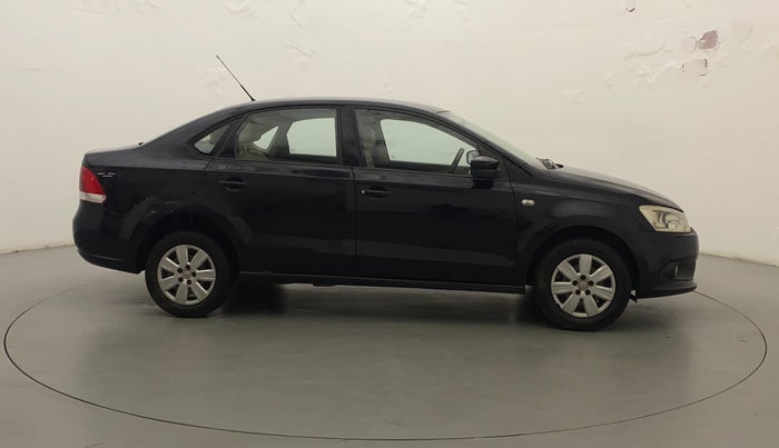 2012 Volkswagen Vento COMFORTLINE 1.6, Petrol, Manual, 82,410 km, Right Side