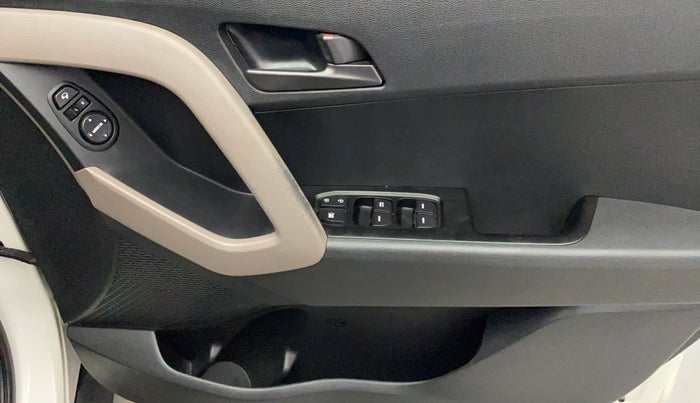 2017 Hyundai Creta SX PLUS AT 1.6 PETROL, Petrol, Automatic, 72,957 km, Driver Side Door Panels Control