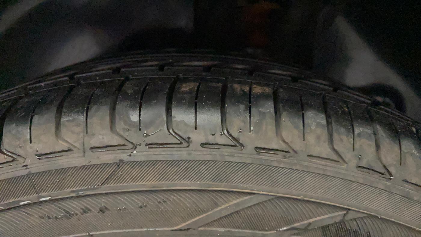 2017 Hyundai Creta SX PLUS AT 1.6 PETROL, Petrol, Automatic, 72,957 km, Left Rear Tyre Tread