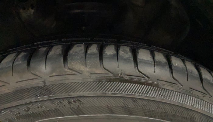 2017 Hyundai Creta SX PLUS AT 1.6 PETROL, Petrol, Automatic, 72,957 km, Right Front Tyre Tread