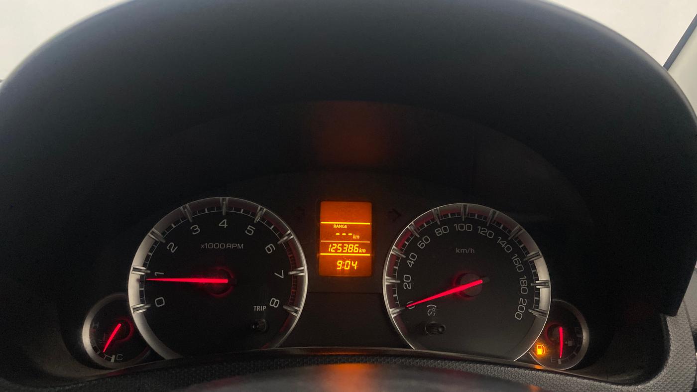 2013 Maruti Swift VXI, Petrol, Manual, 1,25,352 km, Odometer Image