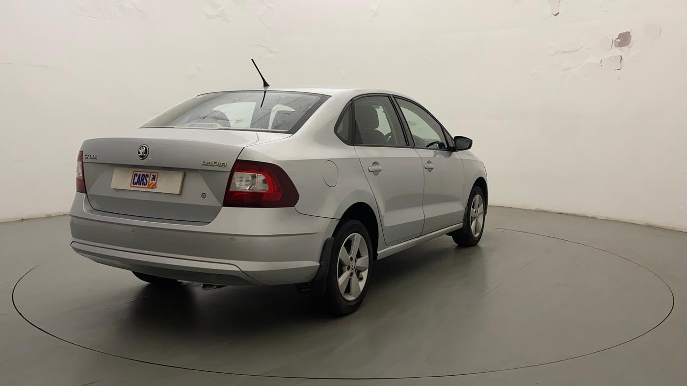 2017 Skoda Rapid AMBITION 1.6 MPI MT, Petrol, Manual, 25,124 km, Right Back Diagonal