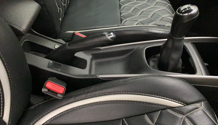 2021 Maruti Baleno ALPHA PETROL 1.2, Petrol, Manual, 51,026 km, Gear Lever