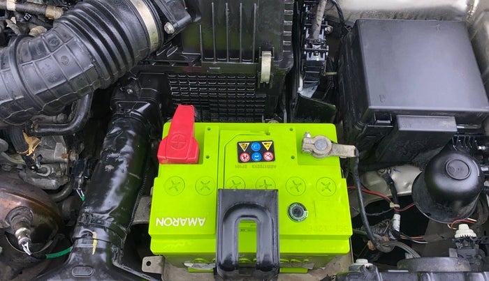 2021 Mahindra XUV300 W4 1.2 PETROL, Petrol, Manual, 45,494 km, Engine View - Left