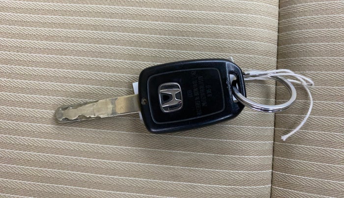 2018 Honda Amaze 1.2L I-VTEC S, Petrol, Manual, 71,593 km, Key Close Up