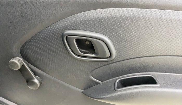 2018 Datsun Redi Go A, Petrol, Manual, 27,026 km, Driver Side Door Panels Control