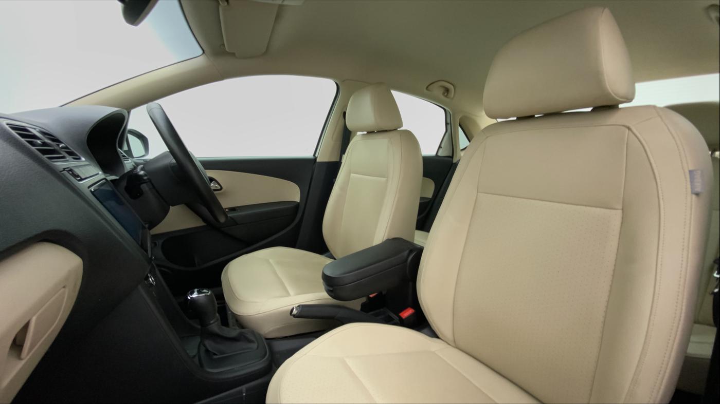 2021 Skoda Rapid STYLE 1.0 AT, Petrol, Automatic, 25,579 km, Right Side Front Door Cabin