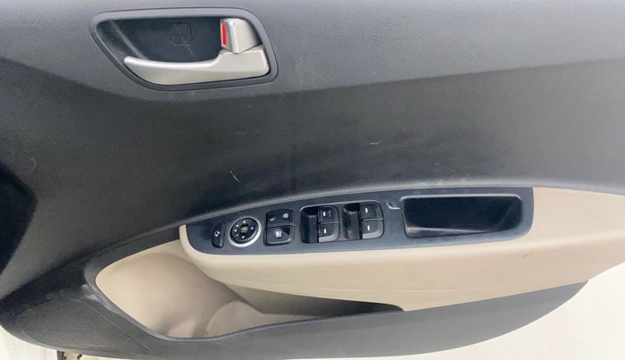 2013 Hyundai Grand i10 SPORTZ 1.2 KAPPA VTVT, Petrol, Manual, 60,841 km, Driver Side Door Panels Control