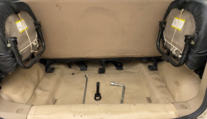 2017 Mahindra TUV300 T8, Diesel, Manual, 70,388 km, Boot Inside