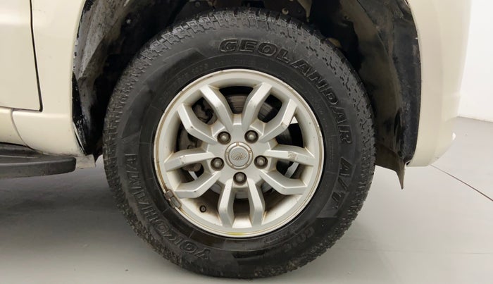2017 Mahindra TUV300 T8, Diesel, Manual, 70,388 km, Right Front Wheel