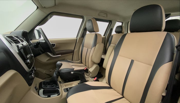 2017 Mahindra TUV300 T8, Diesel, Manual, 70,388 km, Right Side Front Door Cabin