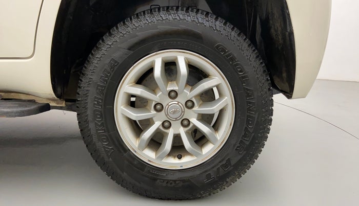 2017 Mahindra TUV300 T8, Diesel, Manual, 70,388 km, Left Rear Wheel