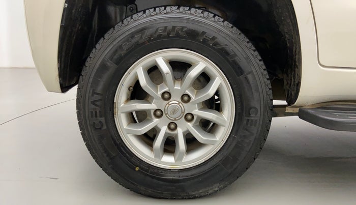 2017 Mahindra TUV300 T8, Diesel, Manual, 70,388 km, Right Rear Wheel