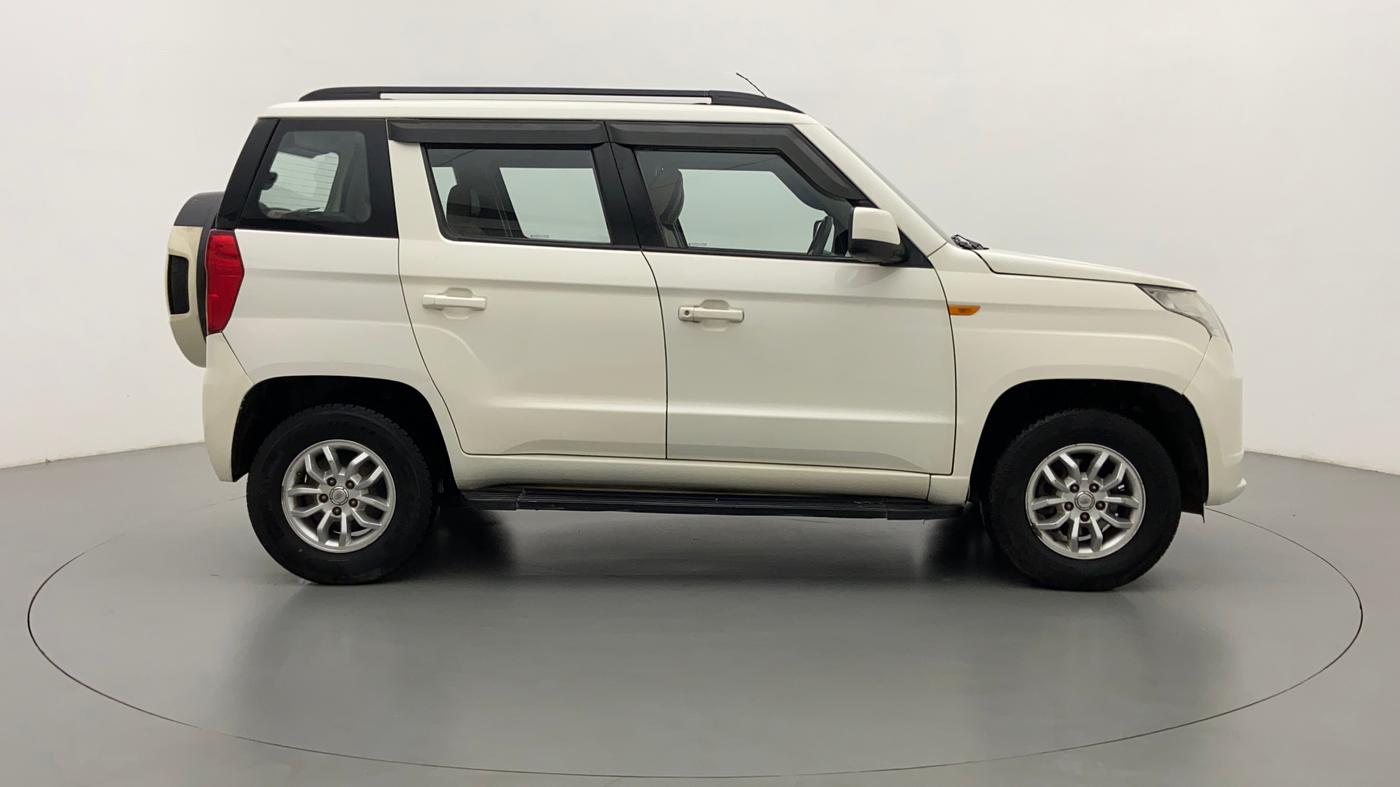 2017 Mahindra TUV300 T8, Diesel, Manual, 70,388 km, Right Side