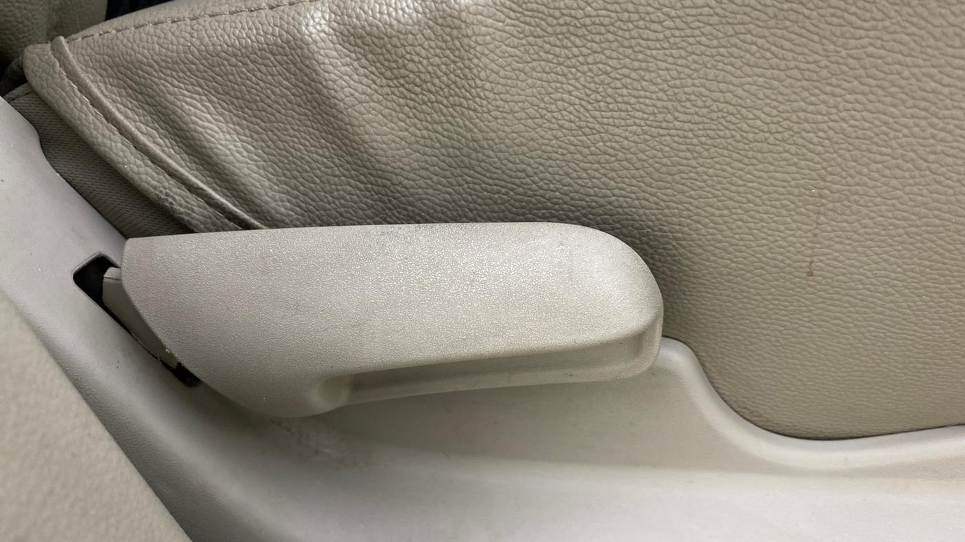 2020 Maruti Celerio VXI, Petrol, Manual, 16,674 km, Driver Side Adjustment Panel