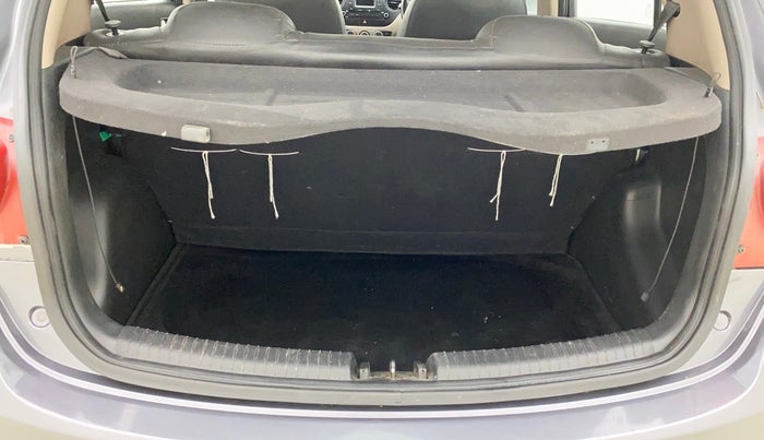 2015 Hyundai Grand i10 SPORTZ 1.2 KAPPA VTVT, Petrol, Manual, 60,052 km, Boot Inside