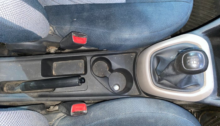 2017 Hyundai Grand i10 MAGNA 1.2 KAPPA VTVT, Petrol, Manual, 27,483 km, Gear Lever