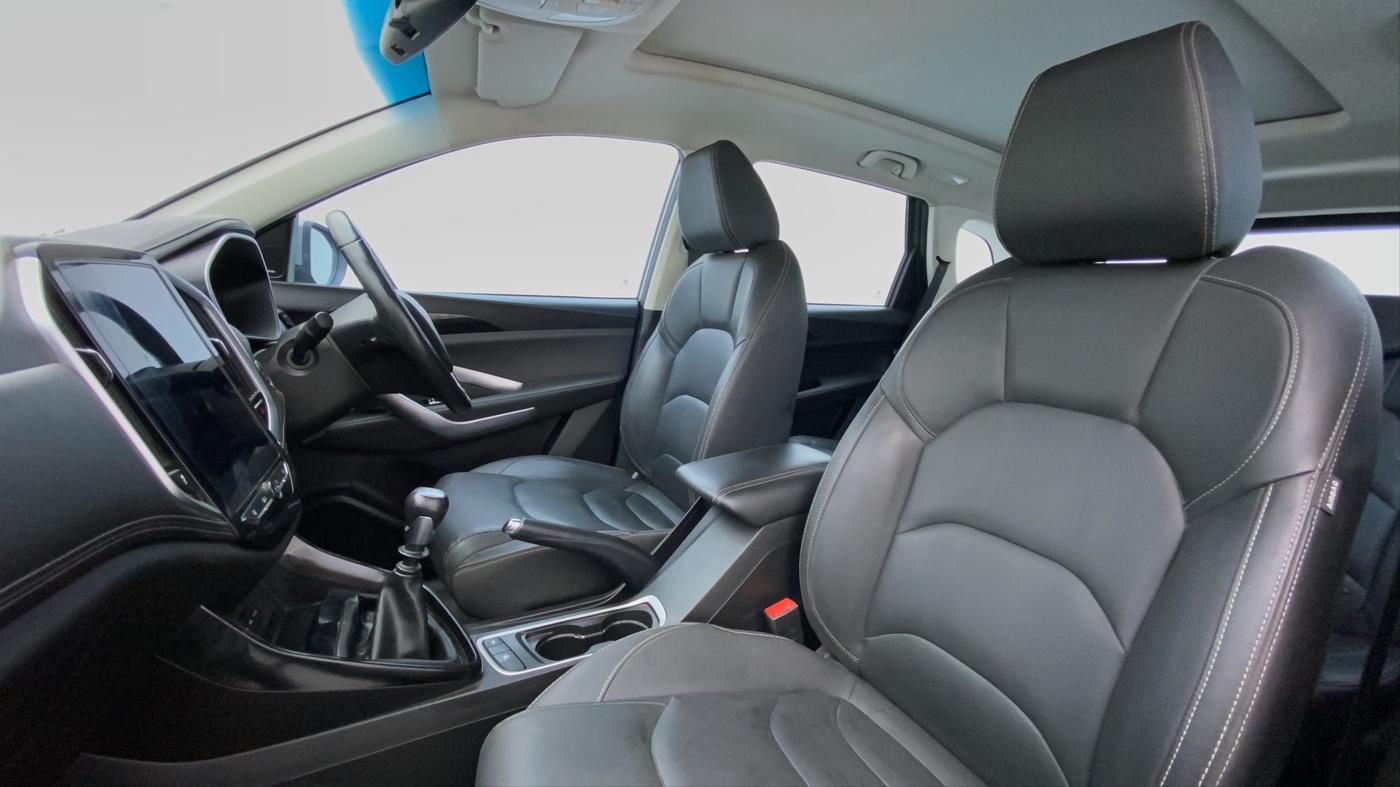 2019 MG HECTOR SHARP 2.0 DIESEL, Diesel, Manual, 39,475 km, Right Side Front Door Cabin