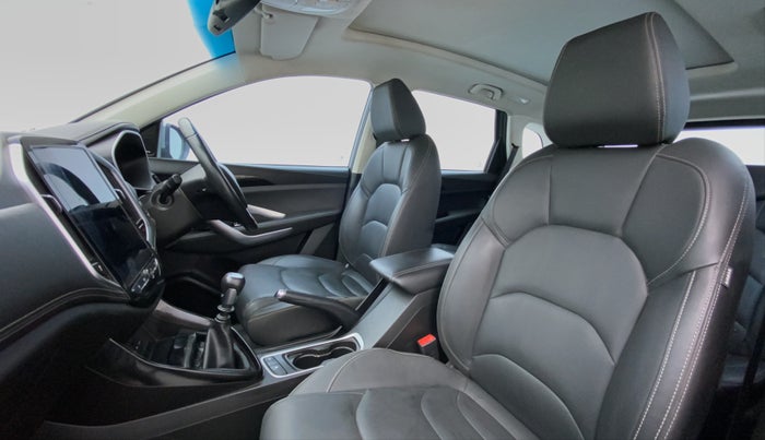 2019 MG HECTOR SHARP 2.0 DIESEL, Diesel, Manual, 39,475 km, Right Side Front Door Cabin