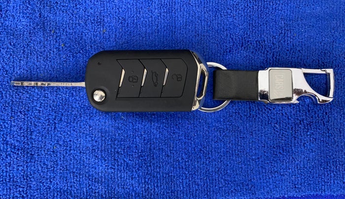 2022 Mahindra SCORPIO-N Z8 L DIESEL AT 2WD 6 STR, Diesel, Automatic, 25,382 km, Key Close Up