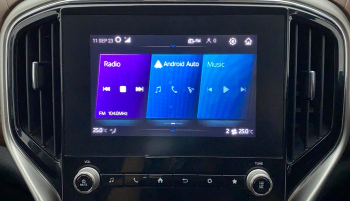 2022 Mahindra SCORPIO-N Z8 L DIESEL AT 2WD 6 STR, Diesel, Automatic, 25,382 km, Infotainment System