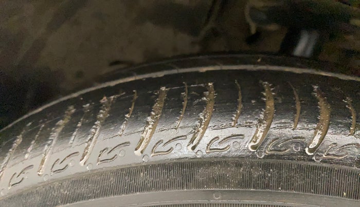 2018 Tata Tiago XZ PETROL, Petrol, Manual, 86,322 km, Left Front Tyre Tread
