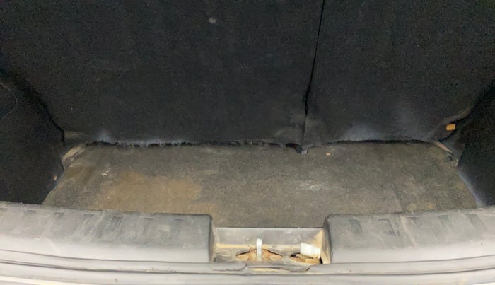 2015 Maruti Swift VXI, Petrol, Manual, 92,030 km, Boot Inside