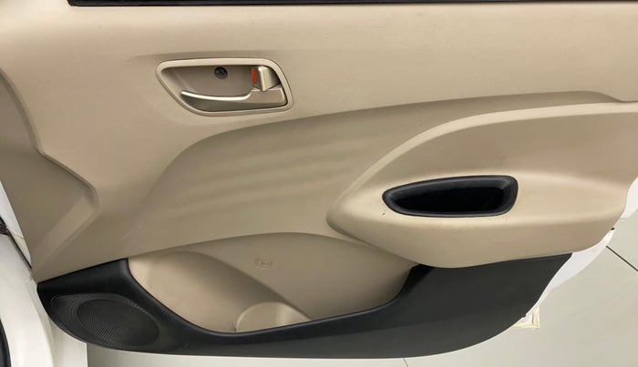 2019 Hyundai NEW SANTRO SPORTZ CNG, CNG, Manual, 69,189 km, Driver Side Door Panels Control