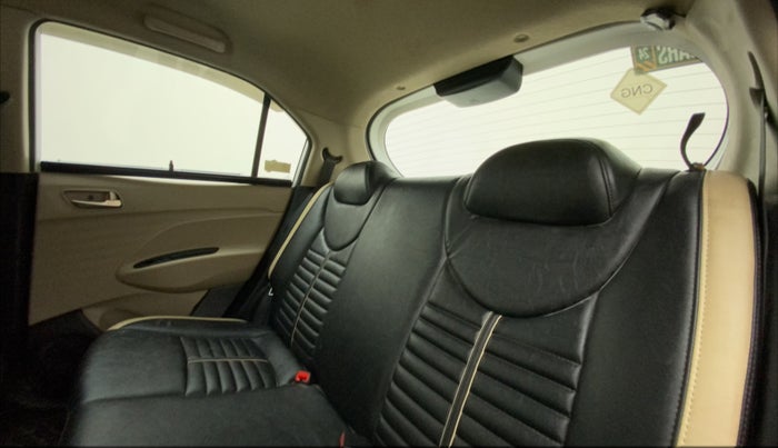 2019 Hyundai NEW SANTRO SPORTZ CNG, CNG, Manual, 69,189 km, Right Side Rear Door Cabin