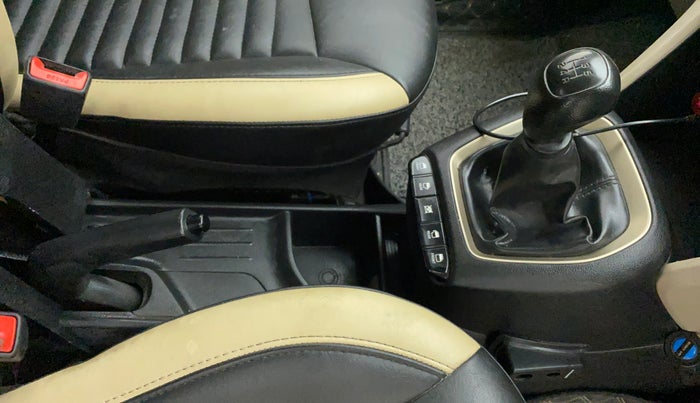 2019 Hyundai NEW SANTRO SPORTZ CNG, CNG, Manual, 69,189 km, Gear Lever