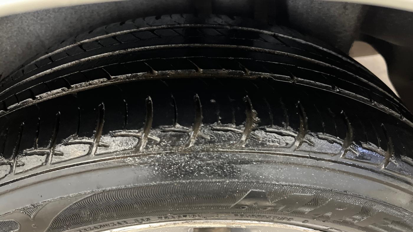 2015 Maruti Ciaz ZXI+, Petrol, Manual, 1,16,097 km, Left Rear Tyre Tread