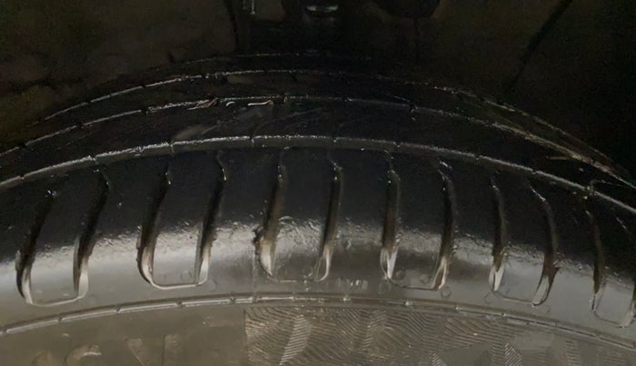2019 Hyundai Verna 1.6 VTVT SX, Petrol, Manual, 70,488 km, Right Front Tyre Tread
