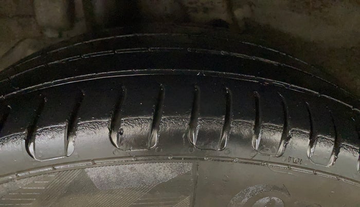 2019 Hyundai Verna 1.6 VTVT SX, Petrol, Manual, 70,488 km, Right Rear Tyre Tread