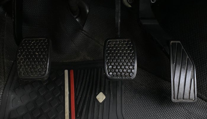 2020 Maruti Alto LXI, Petrol, Manual, 19,712 km, Pedals