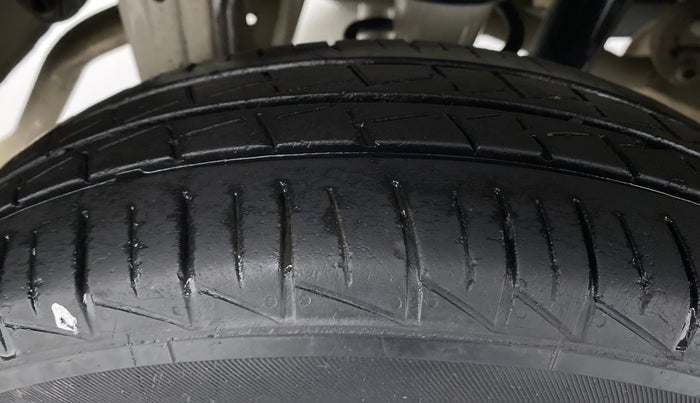 2020 Maruti Alto LXI, Petrol, Manual, 19,712 km, Right Rear Tyre Tread