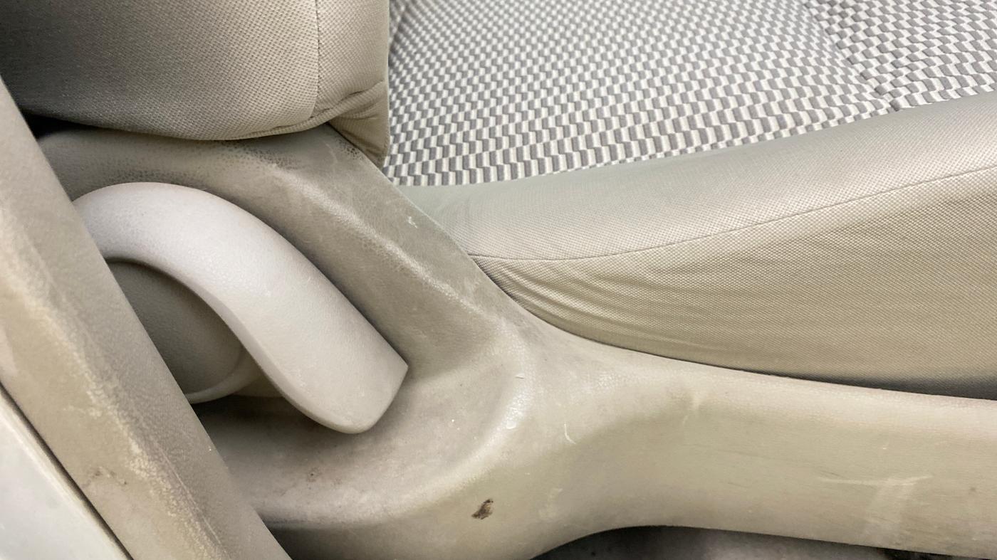 2014 Nissan Micra XL PETROL, Petrol, Manual, 1,05,255 km, Driver Side Adjustment Panel