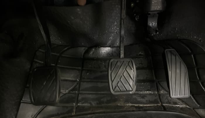 2022 Maruti Celerio VXI CNG, CNG, Manual, 55,286 km, Pedals