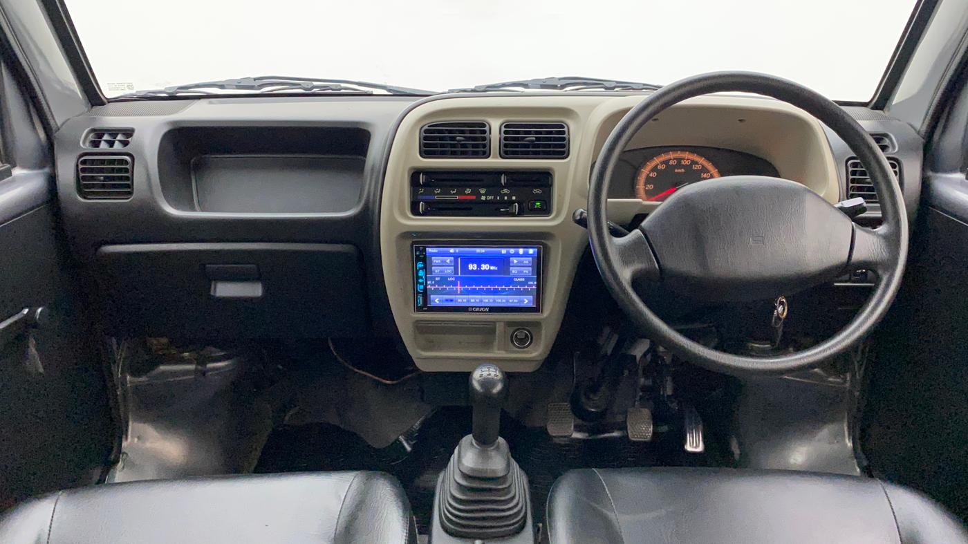 2017 Maruti Eeco 5 STR WITH A/C+HTR, Petrol, Manual, 43,158 km, Dashboard