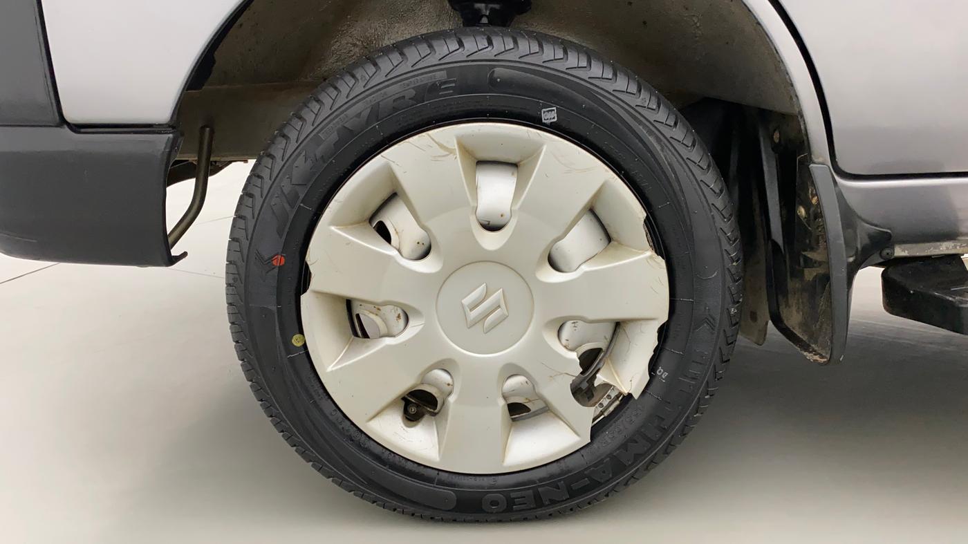 2017 Maruti Eeco 5 STR WITH A/C+HTR, Petrol, Manual, 43,158 km, Left Front Wheel