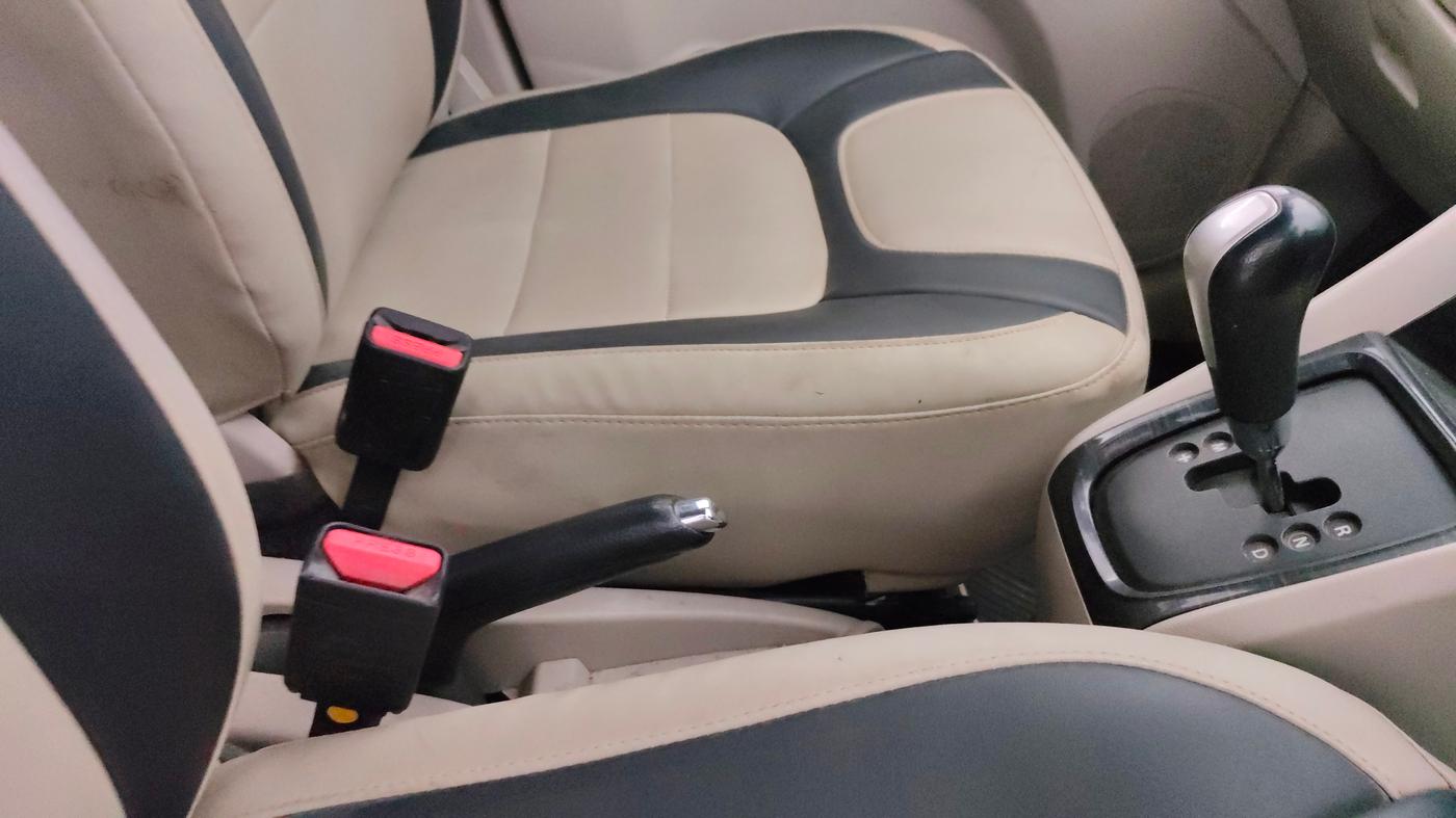 2017 Maruti Celerio ZXI AMT (O), Petrol, Automatic, 1,20,564 km, Gear Lever