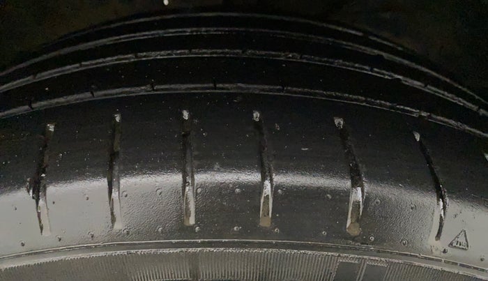 2020 Maruti Baleno ZETA PETROL 1.2, Petrol, Manual, 23,666 km, Right Front Tyre Tread