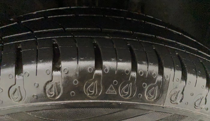 2019 Renault Kwid RXT 0.8, Petrol, Manual, 3,134 km, Right Front Tyre Tread