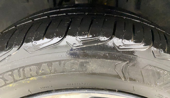 2022 Tata ALTROZ XZA, CNG, Automatic, 43,743 km, Left Front Tyre Tread