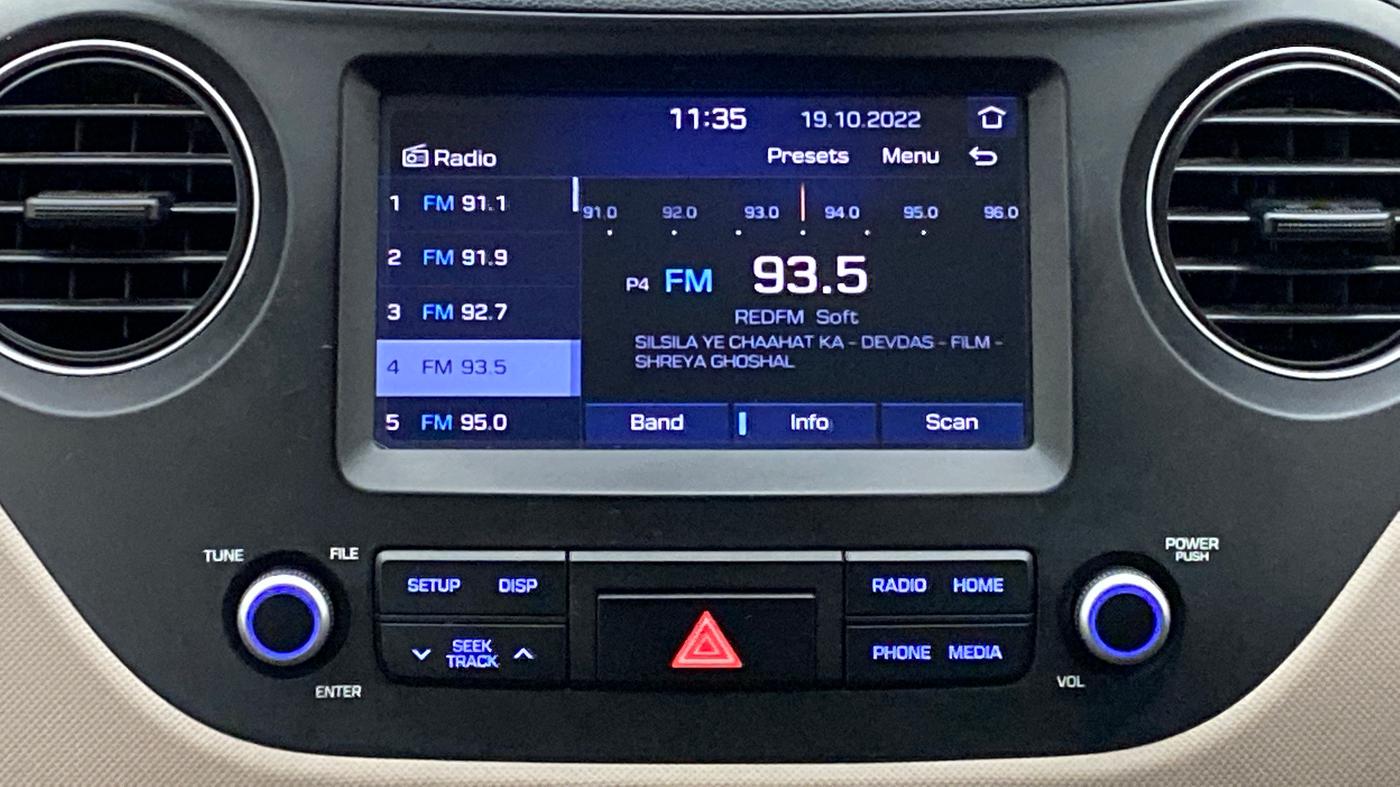 2017 Hyundai Grand i10 SPORTZ (O) 1.2 AT VTVT, Petrol, Automatic, 22,013 km, Infotainment System