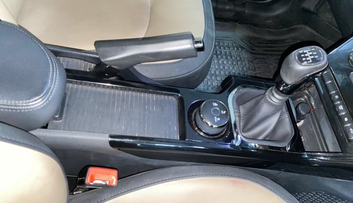 2022 Tata NEXON XZ PLUS (PREMIUM) KAZIRANGA DIESEL, Diesel, Manual, 57,219 km, Gear Lever