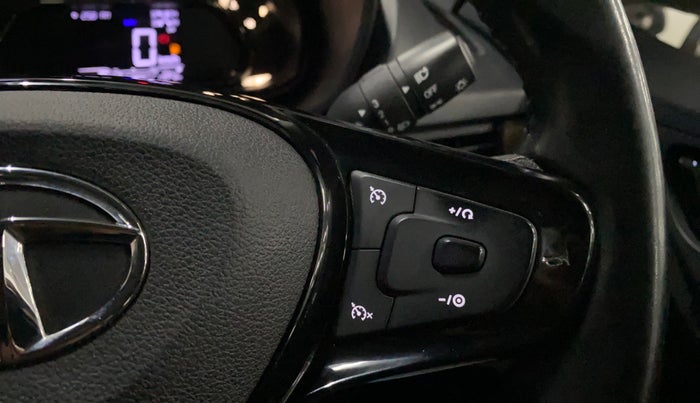 2022 Tata NEXON XZ PLUS (PREMIUM) KAZIRANGA DIESEL, Diesel, Manual, 57,219 km, Adaptive Cruise Control