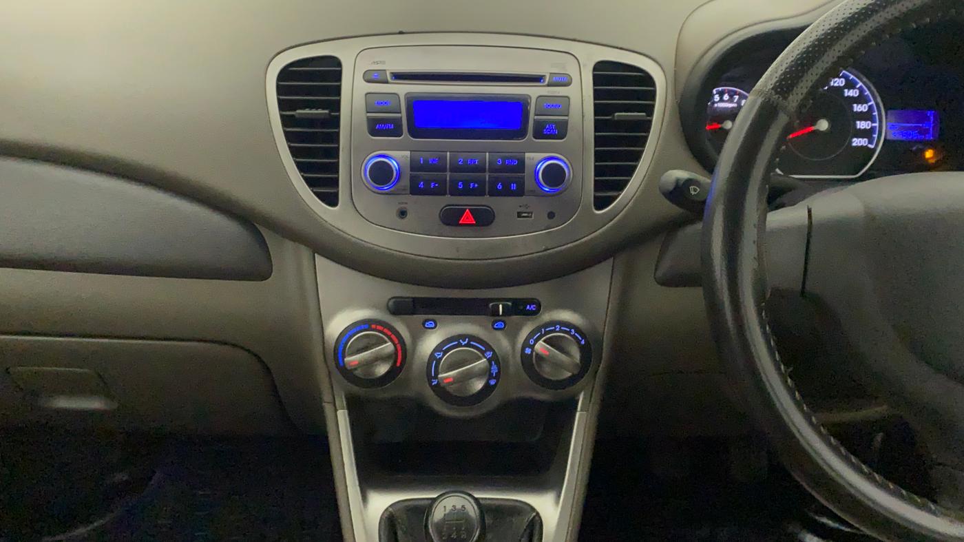 2013 Hyundai i10 MAGNA 1.1, Petrol, Manual, 47,502 km, Air Conditioner