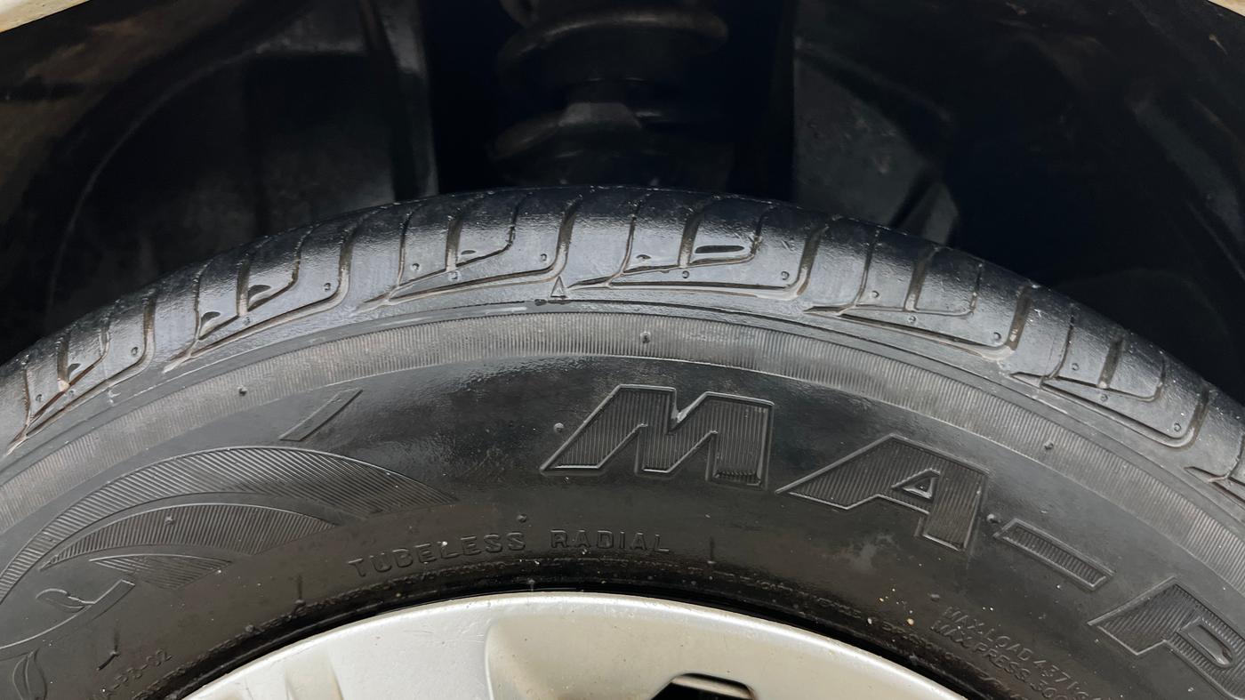 2017 Datsun Redi Go T (O), Petrol, Manual, 64,124 km, Left Front Tyre Tread